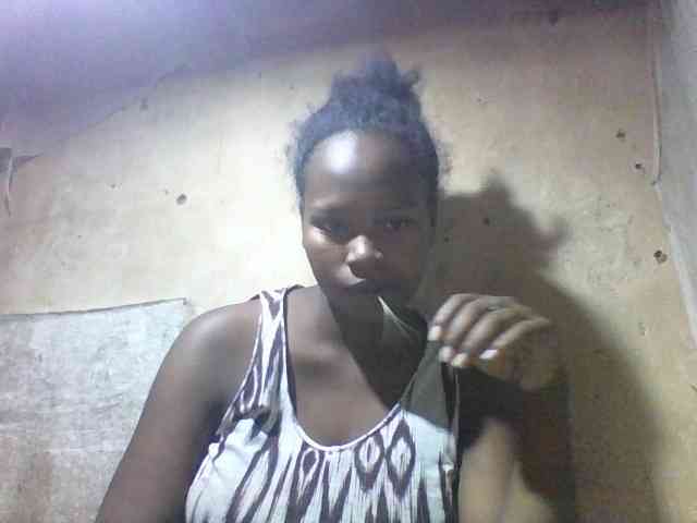 Asminah1 webcam