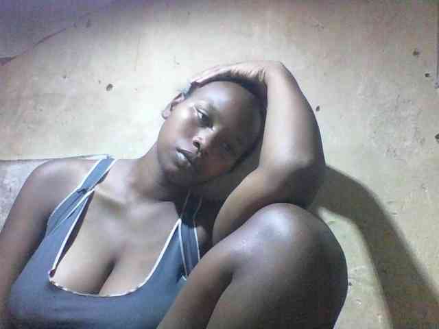Asminah1 webcam