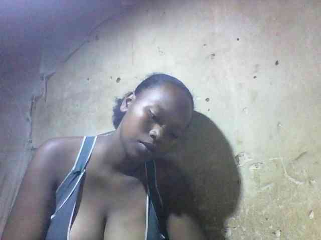 Asminah1 webcam