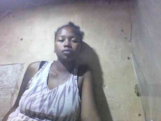 Asminah1 webcam