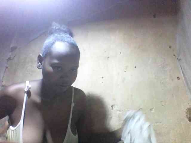 Asminah1 webcam