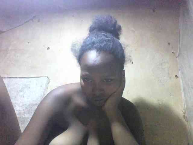 Asminah1 webcam