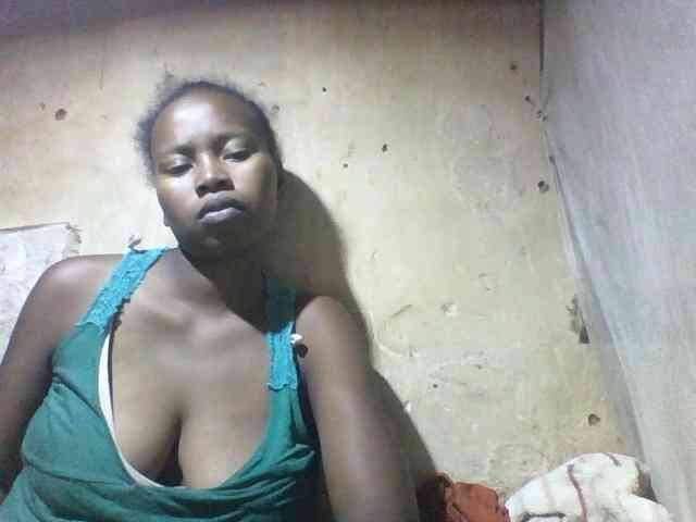 Asminah1 webcam