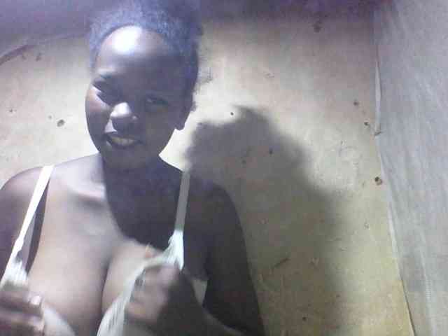 Asminah1 webcam
