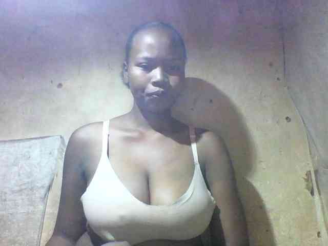 Asminah1 webcam