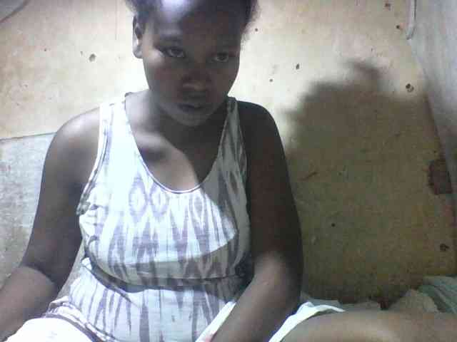 Asminah1 webcam