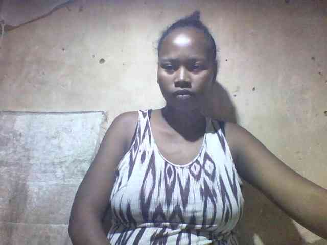 Asminah1 webcam