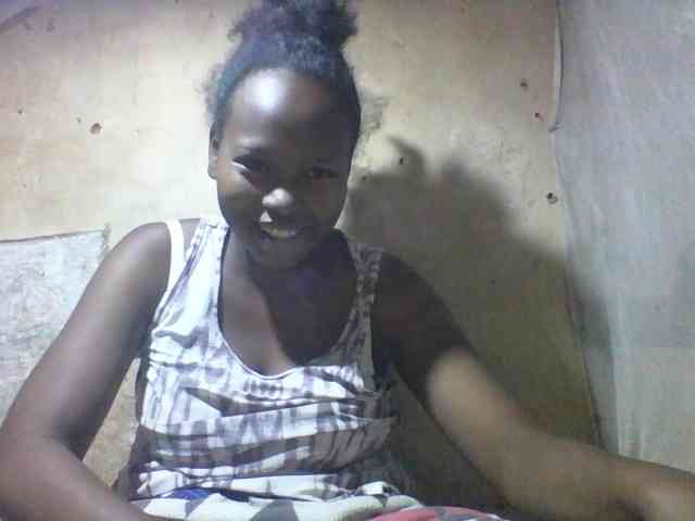 Asminah1 webcam