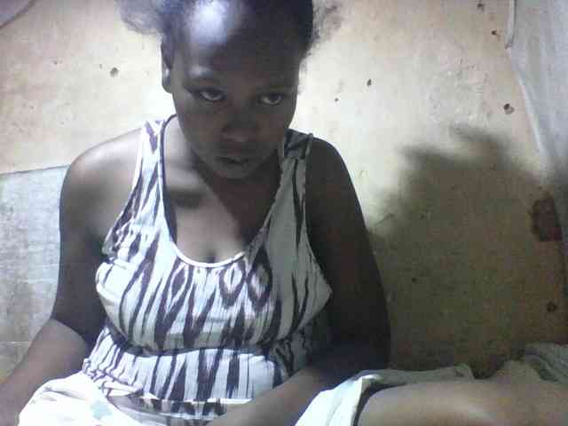 Asminah1 webcam