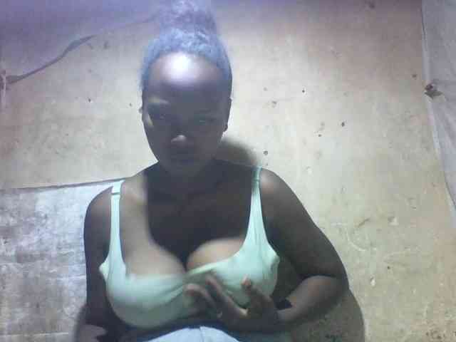 Asminah1 webcam