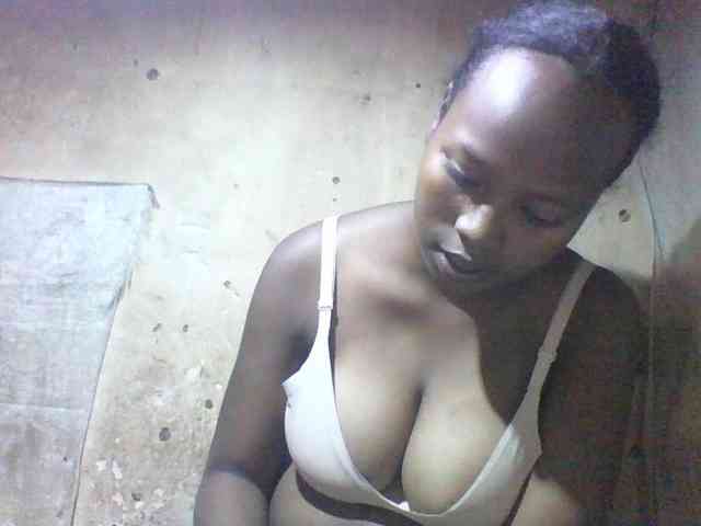 Asminah1 webcam