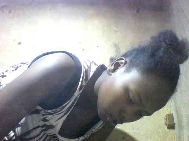 Asminah1 webcam