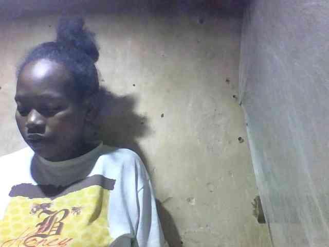 Asminah1 webcam