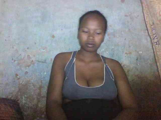 Asminah1 webcam