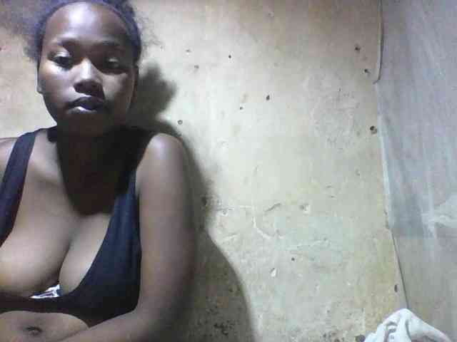 Asminah1 webcam