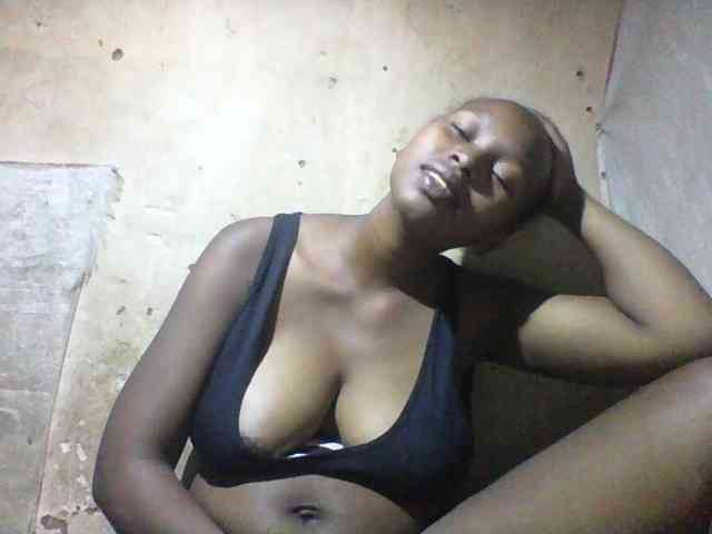 Asminah1 webcam