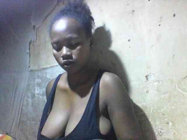 Asminah1 webcam