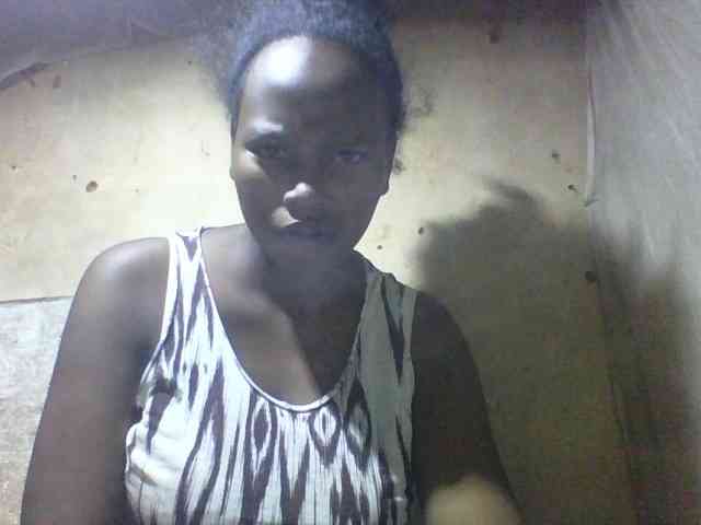 Asminah1 webcam