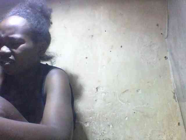 Asminah1 webcam