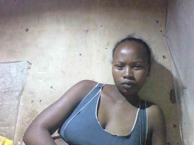 Asminah1 webcam
