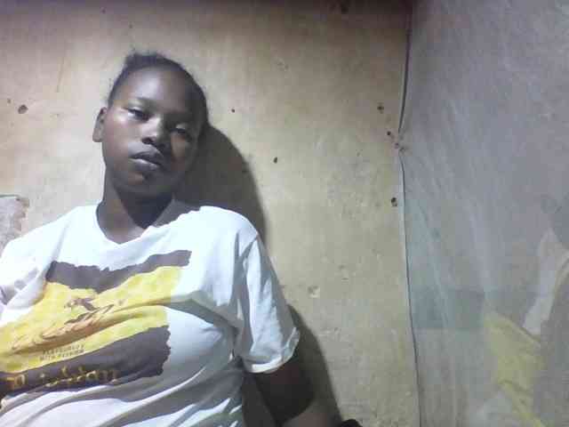 Asminah1 webcam