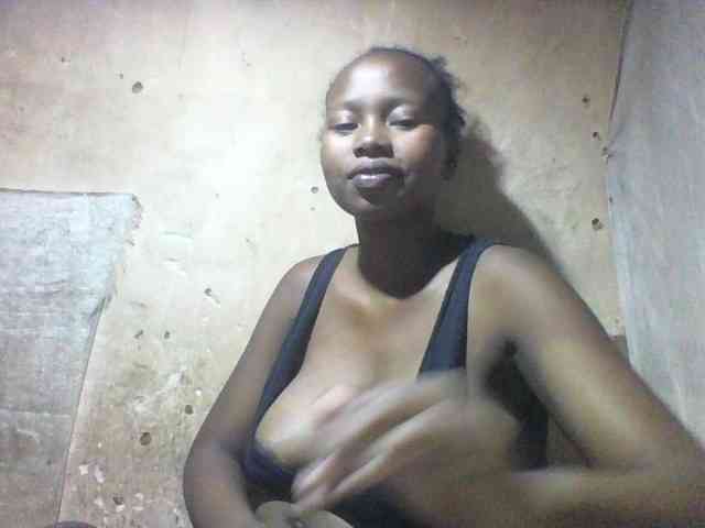 Asminah1 webcam