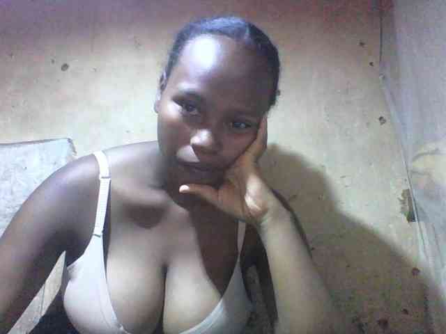 Asminah1 webcam