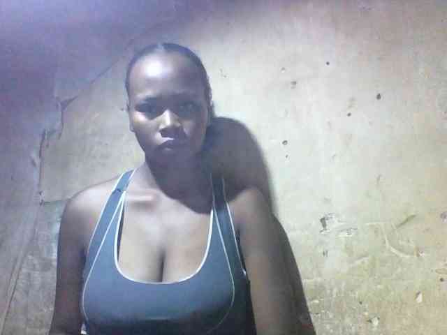 Asminah1 webcam