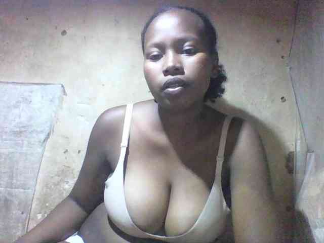 Asminah1 webcam
