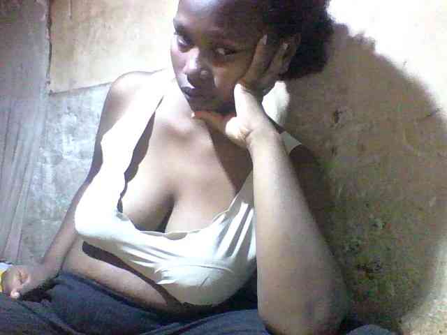 Asminah1 webcam
