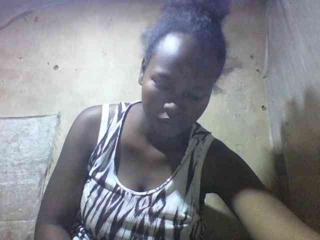 Asminah1 webcam