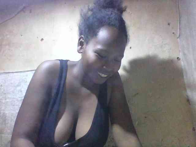 Asminah1 webcam