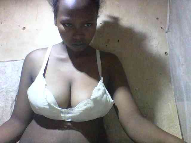 Asminah1 webcam