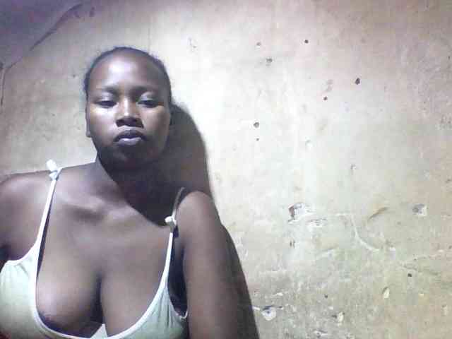 Asminah1 webcam