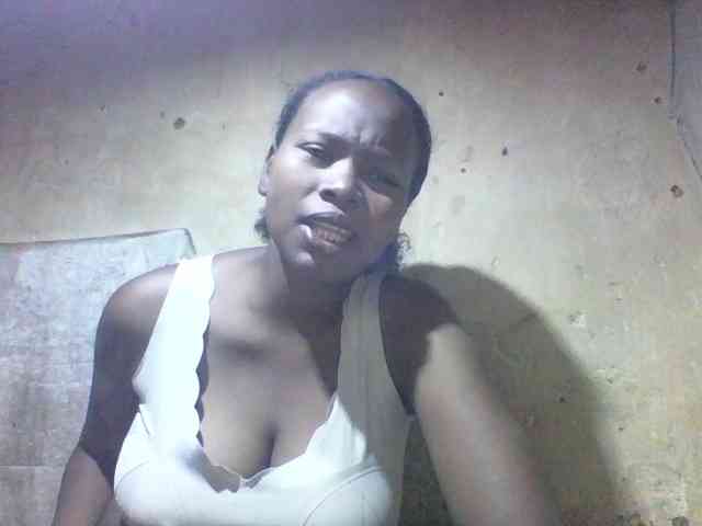 Asminah1 webcam