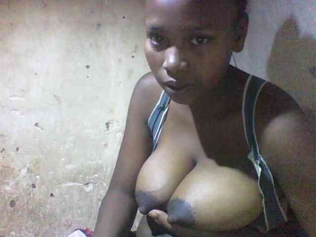 Asminah1 webcam