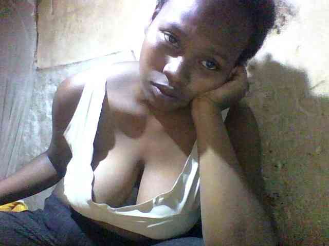 Asminah1 webcam