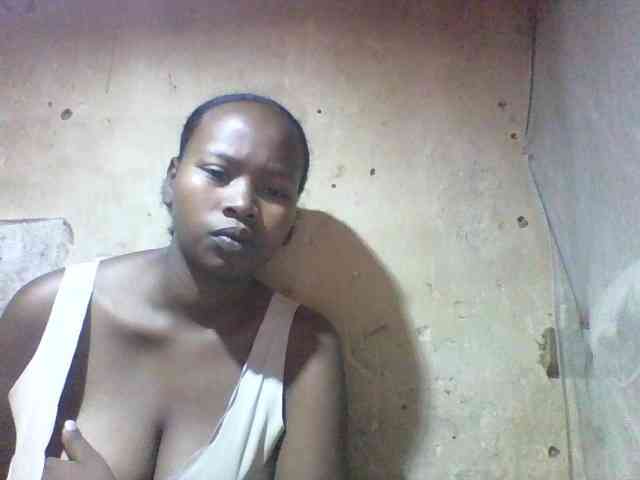Asminah1 webcam