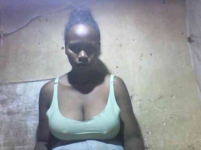 Asminah1 webcam