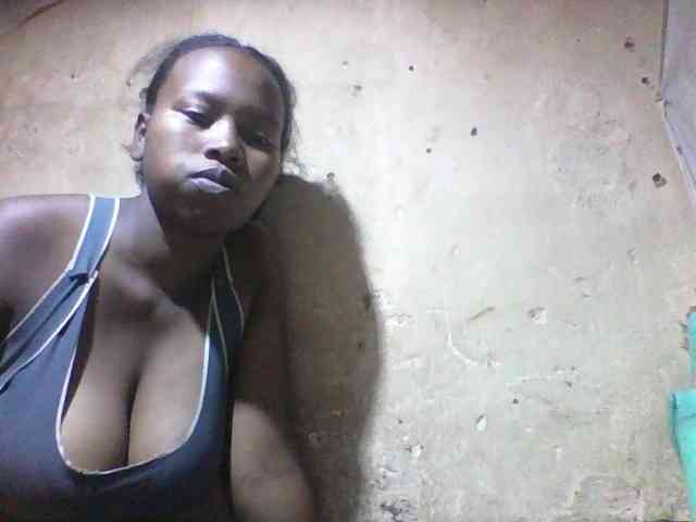 Asminah1 webcam