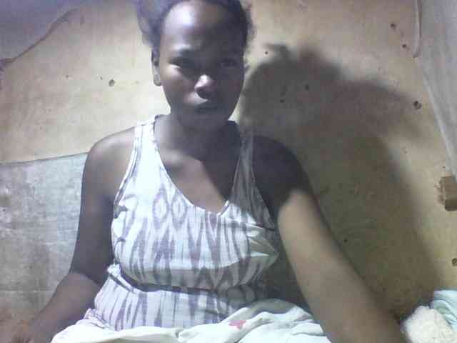 Asminah1 webcam