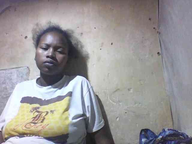 Asminah1 webcam