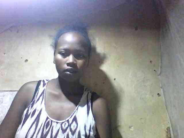 Asminah1 webcam