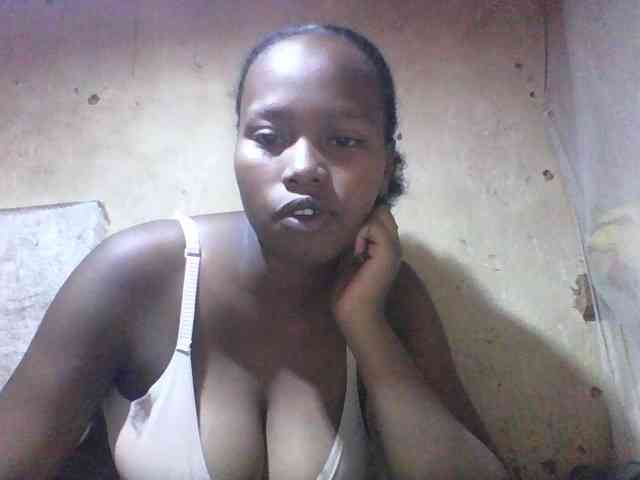 Asminah1 webcam