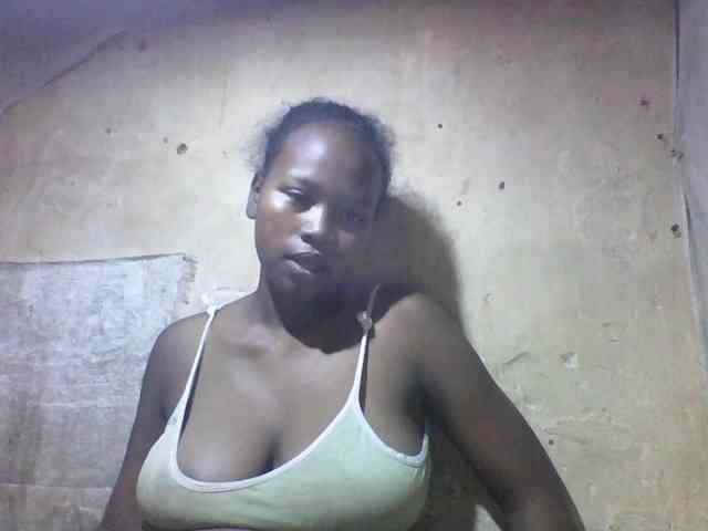 Asminah1 webcam