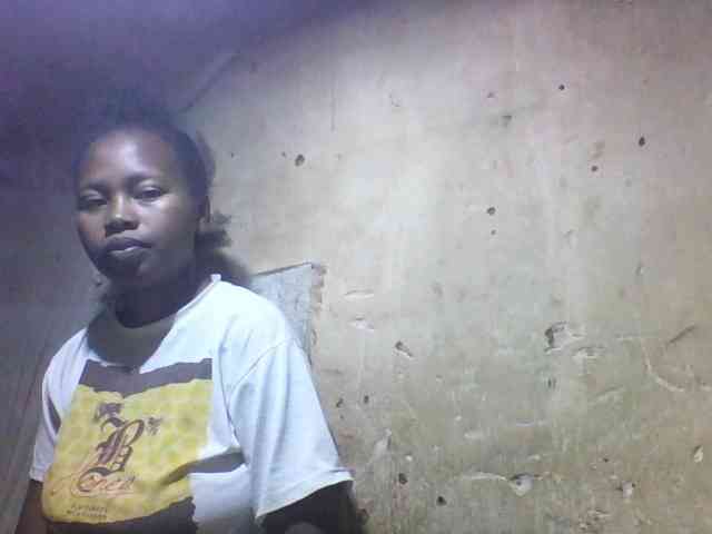Asminah1 webcam