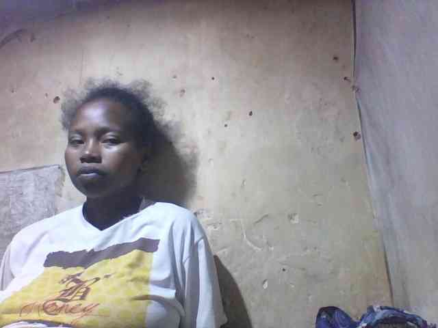 Asminah1 webcam