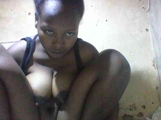 Asminah1 webcam