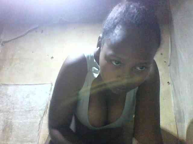 Asminah1 webcam