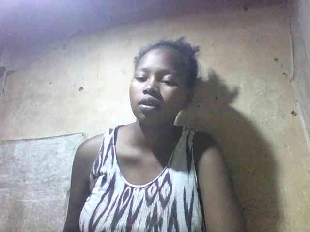 Asminah1 webcam
